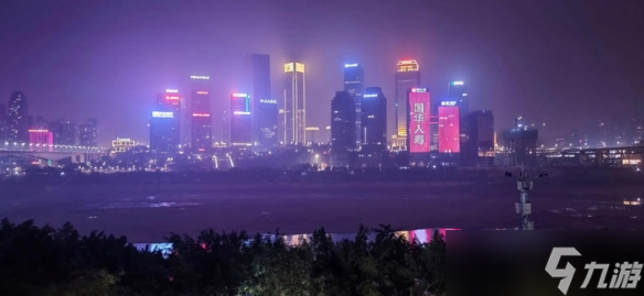 赛博2077游戏总监打卡重庆 感受现实版赛博朋克魅力
