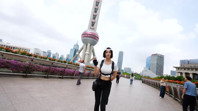 《明日之后》× 东方明珠 联动快闪首日回顾